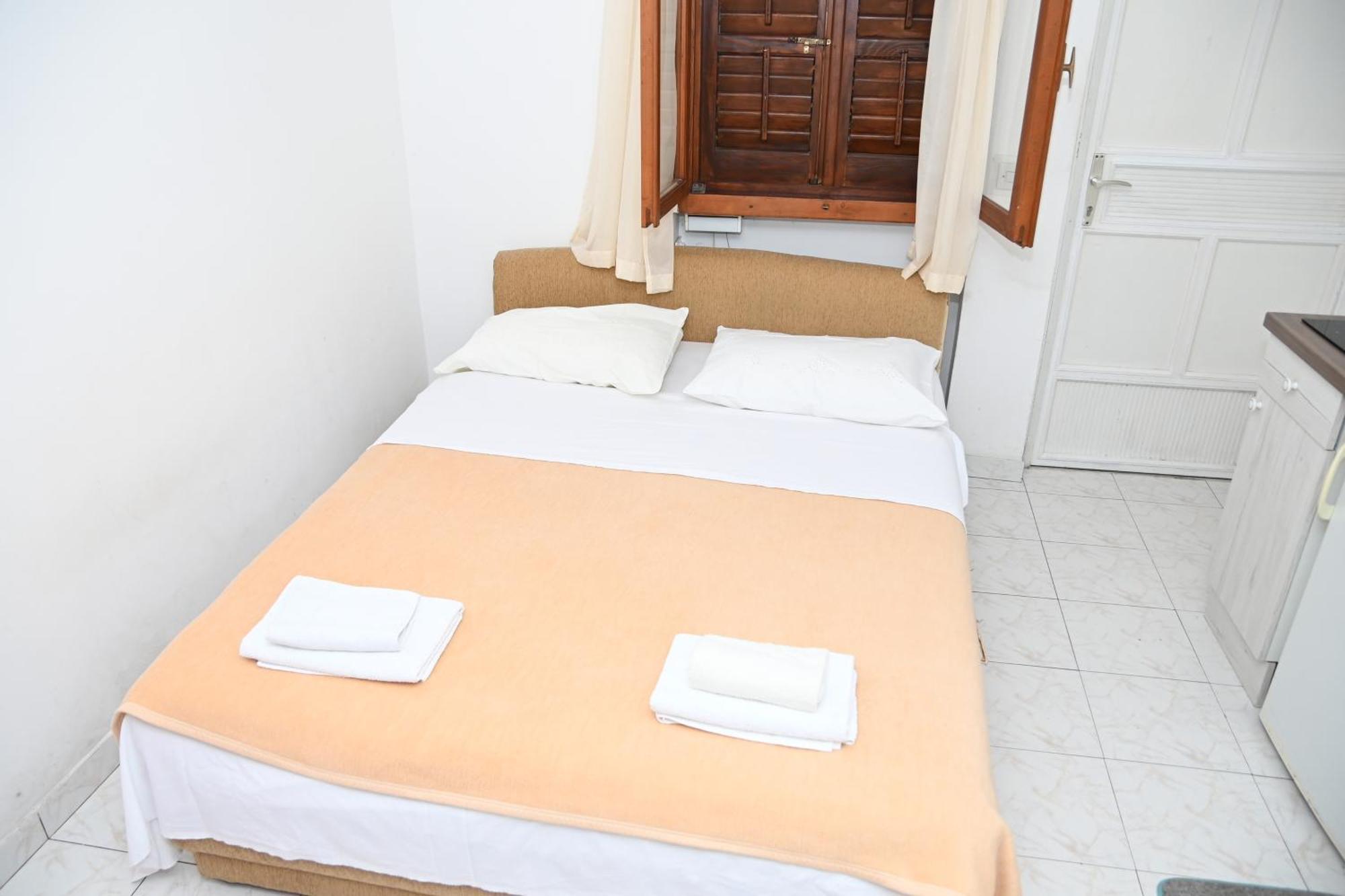 Andrea Apartment