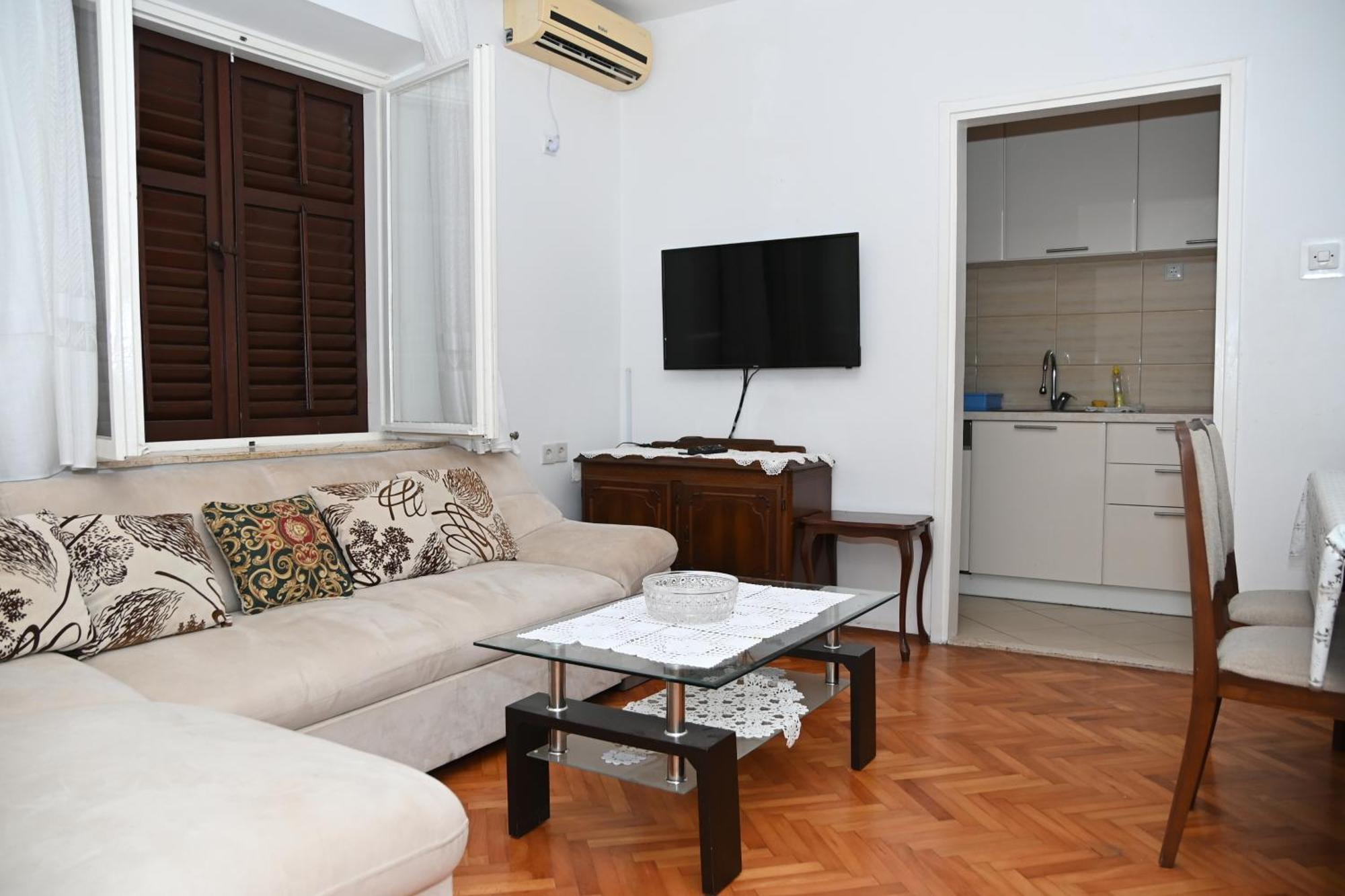 Andrea Apartment *
